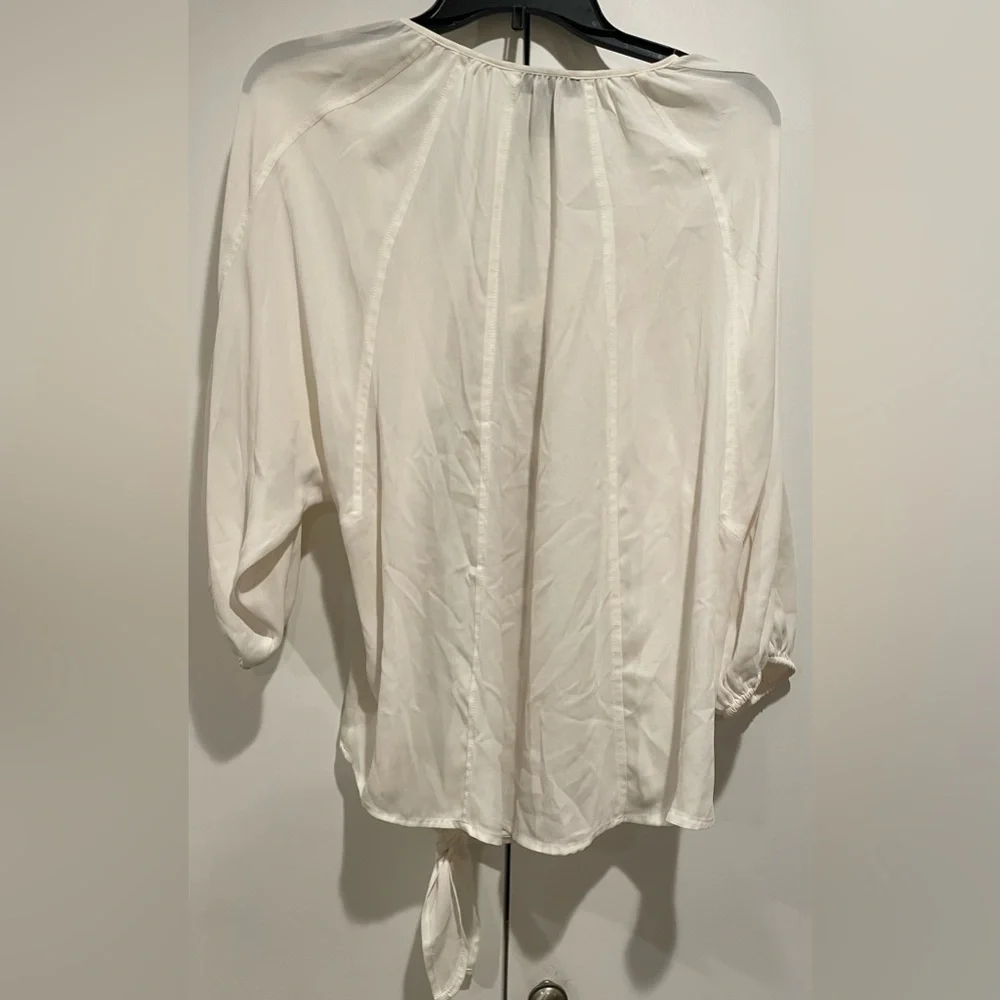 Like New Style & Co Cream Boho Blouse With Embroidery and Tie Front Size Large - Picture 3 of 4